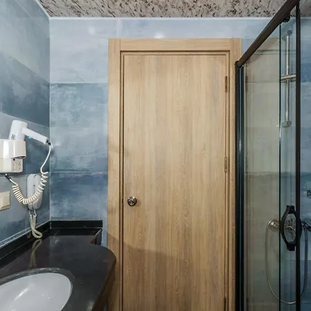 Arsi Blue ホテル 4*