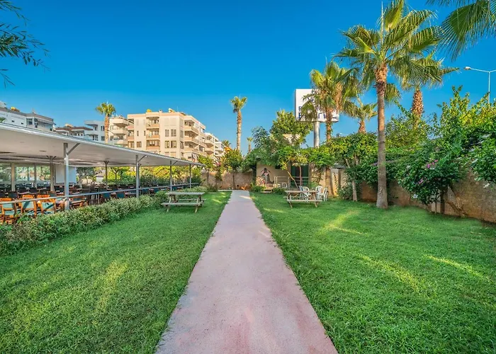 Arsi Blue Szálloda Alanya